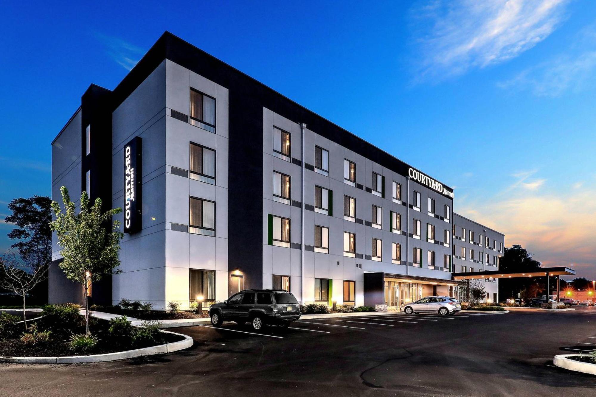 Courtyard By Marriott Deptford Almonesson Exterior foto