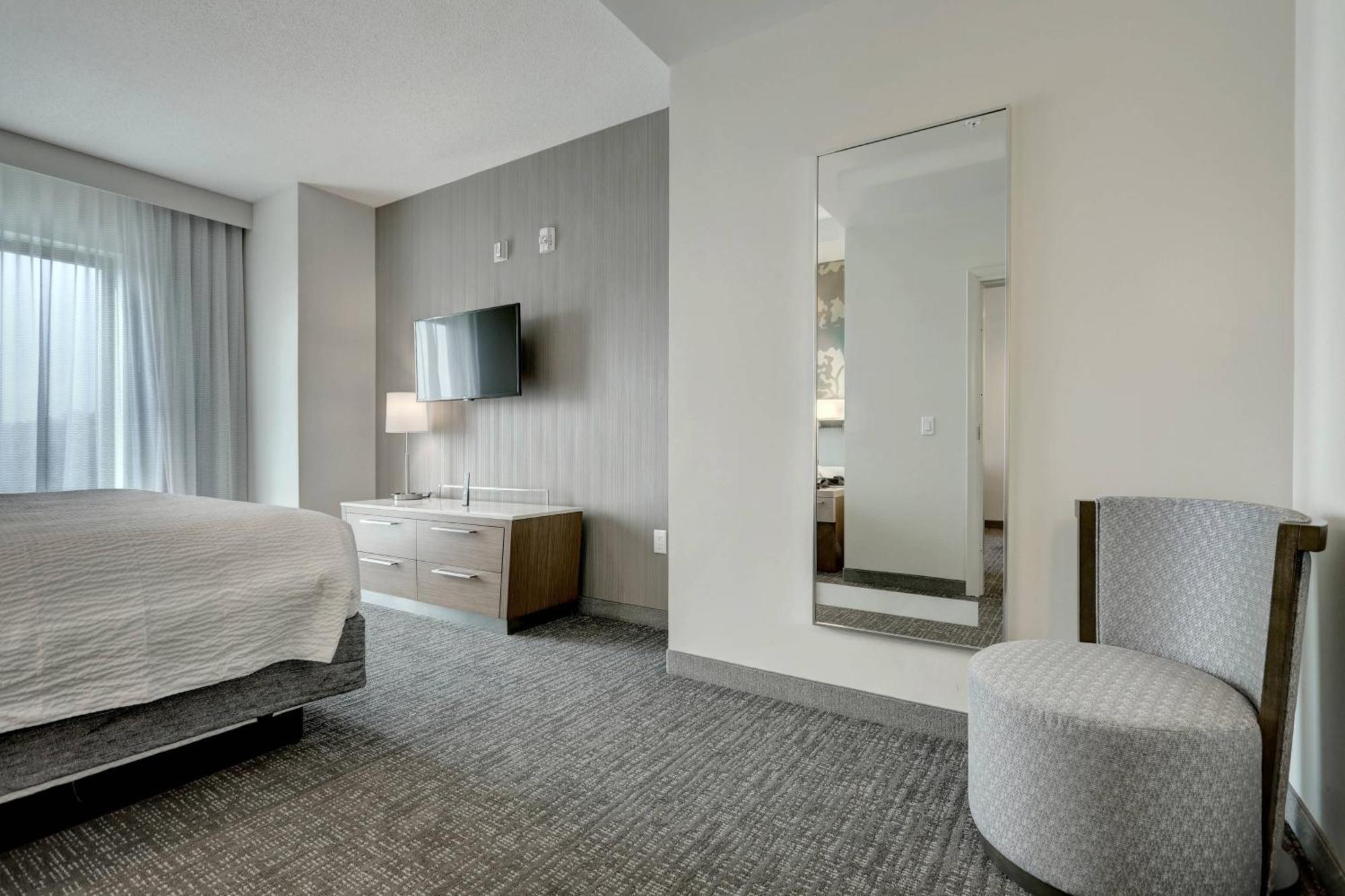 Courtyard By Marriott Deptford Almonesson Exterior foto