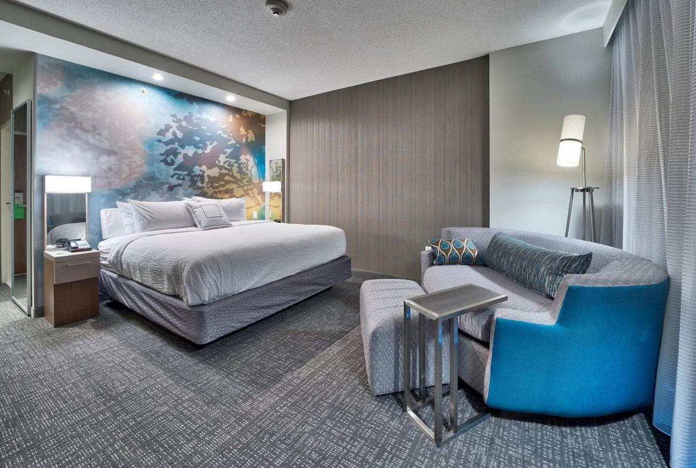 Courtyard By Marriott Deptford Almonesson Exterior foto