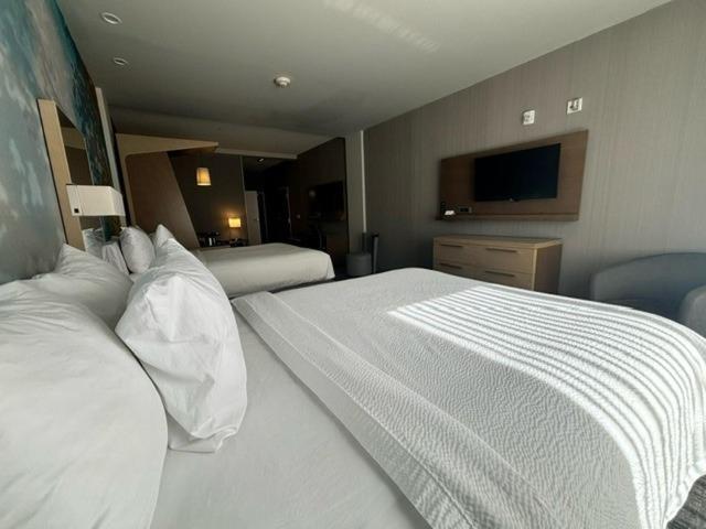 Courtyard By Marriott Deptford Almonesson Exterior foto